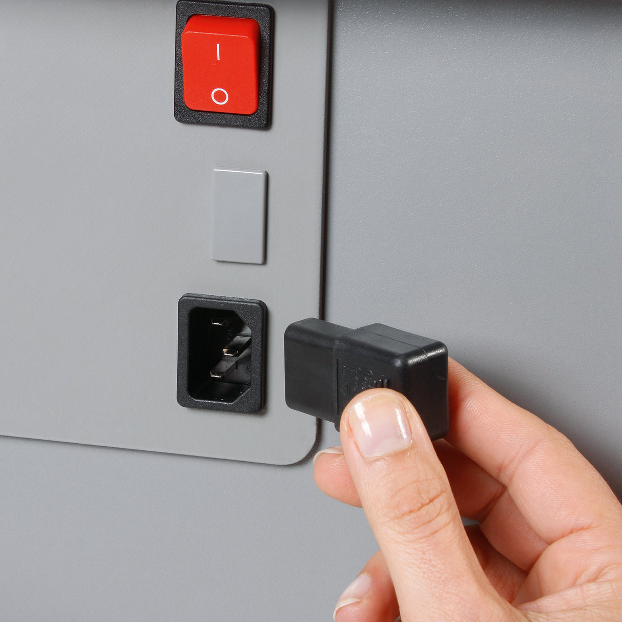 Dahle_510_50422_Kaltgeraetestecker
